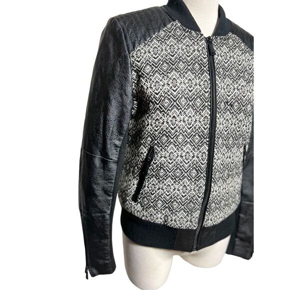 BCBGeneration Black Wool Tweed Vegan Leather Moto Jacket Size XSmall - Picture 2 of 6